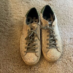 P448 women’s sneakers